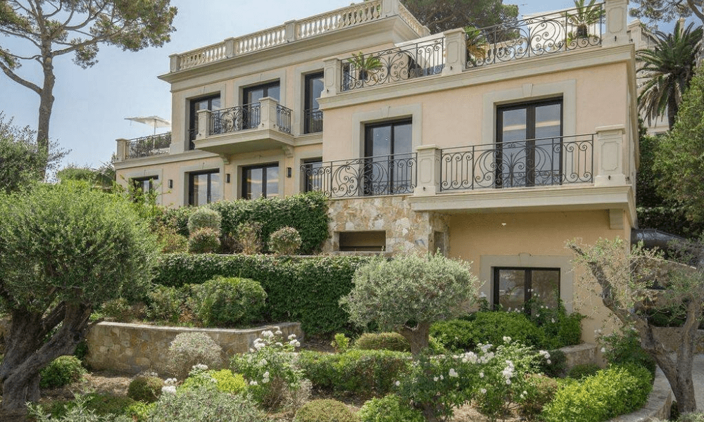 Sea-view terrace at Saint Jean villa with outdoor seating